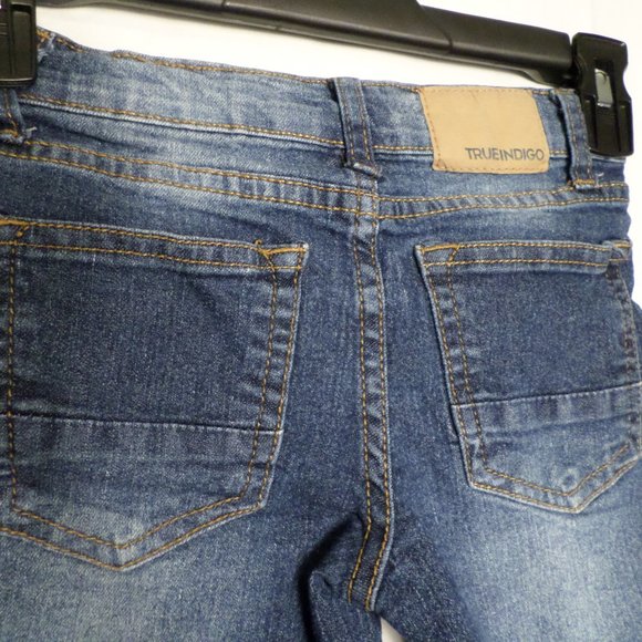 True Indigo Dark Wash Boys Size 5 Shorts Distressed - Picture 6 of 12